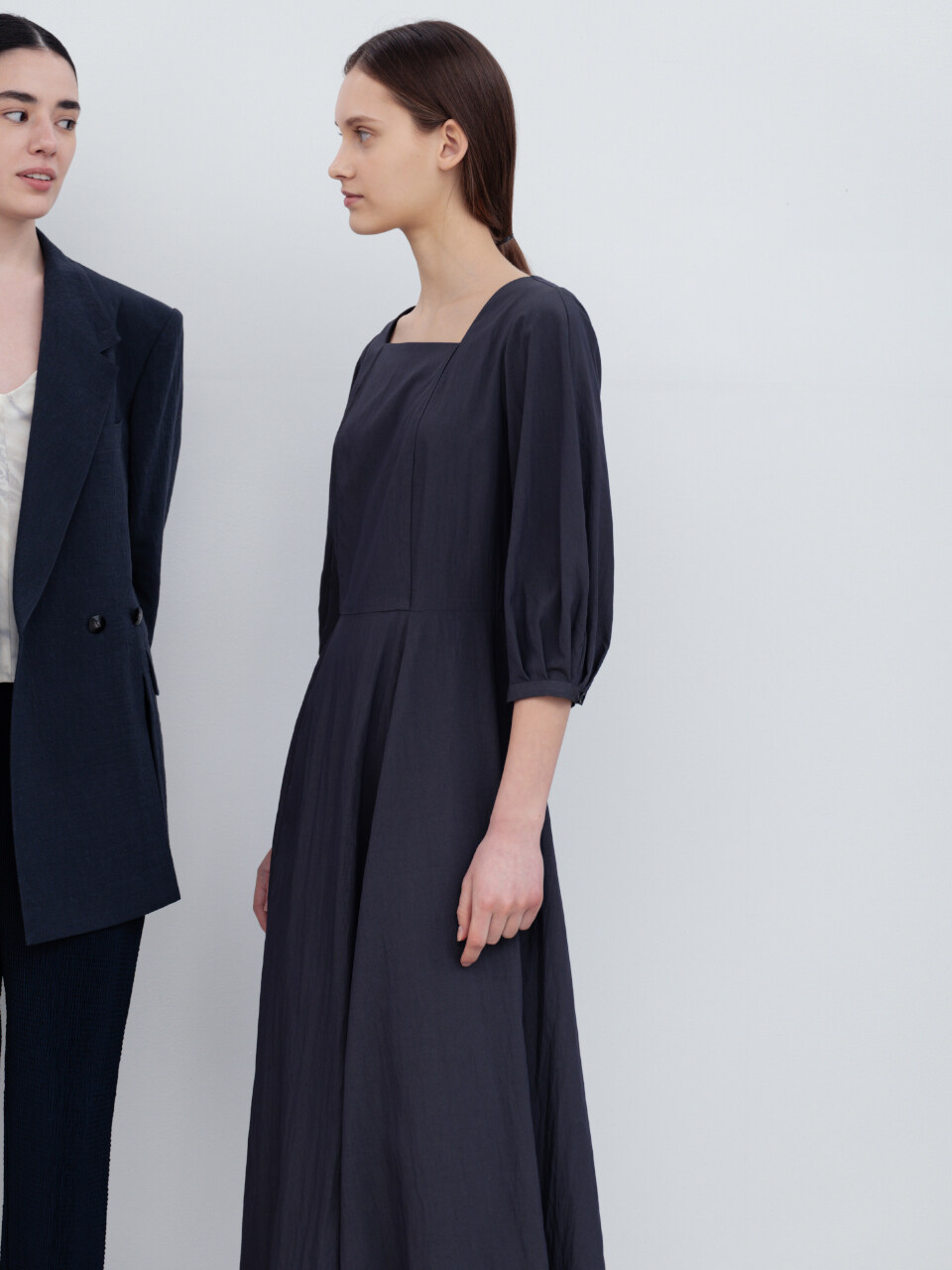 RE RHEE Square Neck Puff Sleeve Dress (W