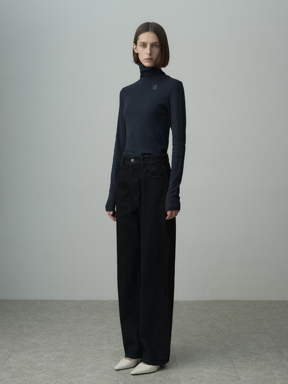 RE RHEE Straight Denim Pants - Raw Black