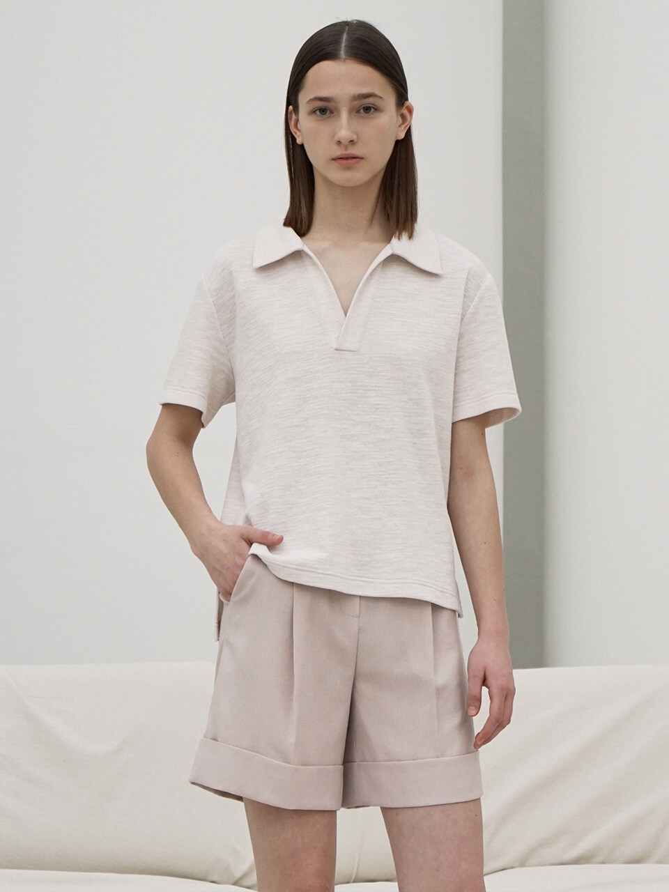 RE RHEE V Neck Collared Cotton Blend T-shirt_Beige