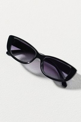 Reality Eyewear Winged Rectangle Sunglasses