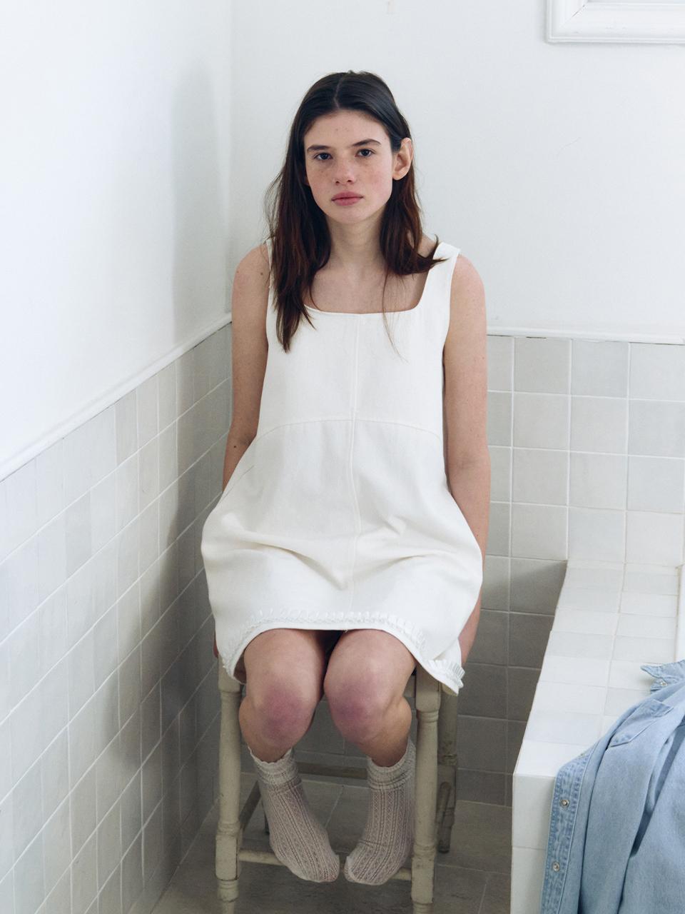 REBOLD Cotton Oxford Frill Midi Dress [Ivory]