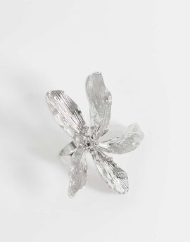 Reclaimed Vintage Reclaimed Vintage burnished flower ring in silver