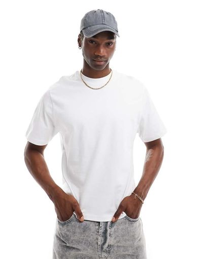 Reclaimed Vintage Reclaimed Vintage cropped boxy T-shirt in white