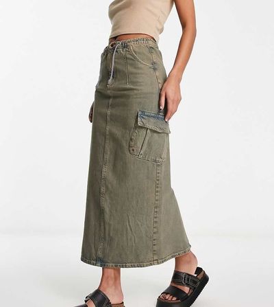 Reclaimed Vintage Reclaimed Vintage denim maxi cargo skirt in y2k blue wash