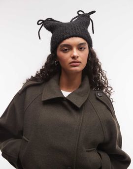 Reclaimed Vintage Reclaimed Vintage fluffy knit ear beanie with bow details in black