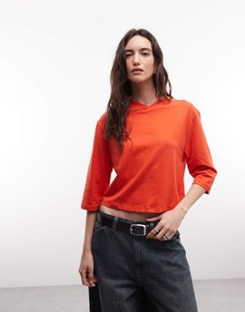 Reclaimed Vintage Reclaimed Vintage high v neck sleeve in Red