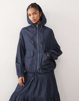Reclaimed Vintage Reclaimed Vintage hooded zip up jacket in indigo denim-Blue