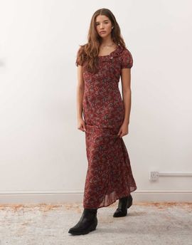 Reclaimed Vintage Reclaimed Vintage maxi tea dress with puff sleeve and frill collar in burgundy red floral print-Multi