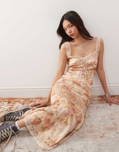 Reclaimed Vintage Reclaimed Vintage midi dress with lace cutouts in floral print-Multi
