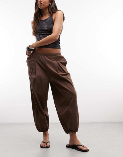 Reclaimed Vintage Reclaimed Vintage poplin bloomer 3/4 length pants in chocolate brown