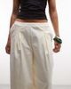 Reclaimed Vintage Reclaimed Vintage poplin bloomer 3/4 length pants in cream-White - 3