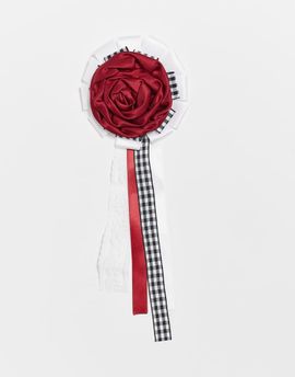 Reclaimed Vintage Reclaimed Vintage rosette brooch badge with lace in red-Multi