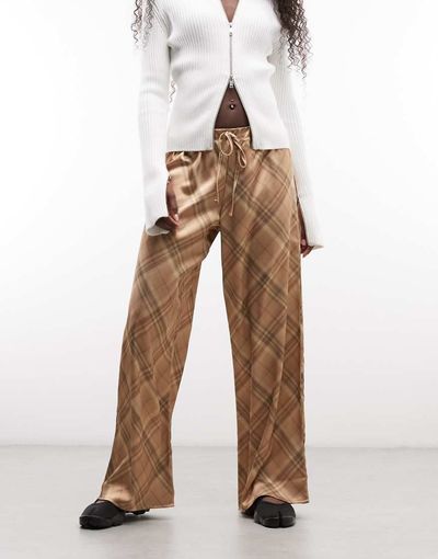Reclaimed Vintage Reclaimed Vintage satin wide leg pants in beige check-Multi