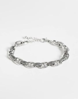 Reclaimed Vintage Reclaimed Vintage silver mariner chain bracelet with twist details