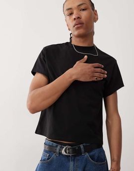 Reclaimed Vintage Reclaimed Vintage slim crop boxy oversized T-shirt in black