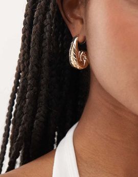 Reclaimed Vintage Reclaimed Vintage teardrop chubby shell hoop earrings in gold