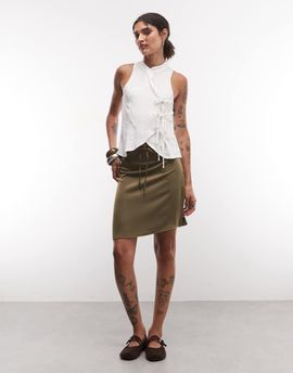 Reclaimed Vintage Reclaimed vintage textured awkward length skirt in olive-Green