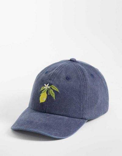 Reclaimed Vintage Reclaimed Vintage Unisex cap with lemon and logo in washed blue