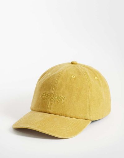 Reclaimed Vintage Reclaimed Vintage Unisex logo cap in mustard-Yellow