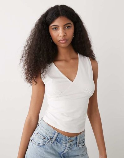 Reclaimed Vintage Reclaimed Vintage v-neck ruched bust cami in white