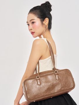 RECLOW SIO BAGUETTE SHOULDER BAG [BROWN]