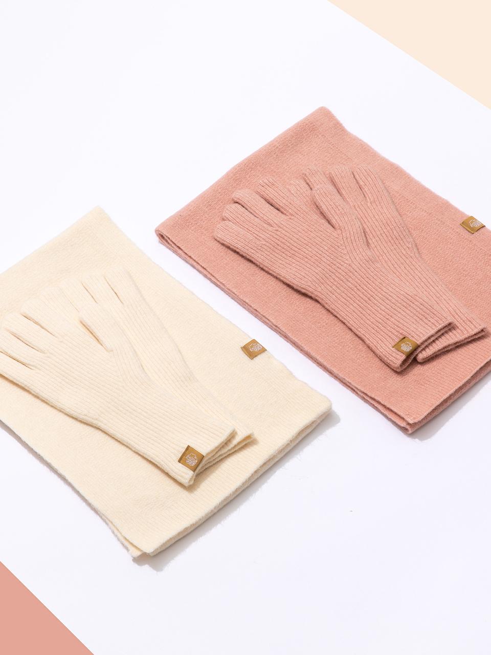 RECLOW Winter Knit Extended Length Gloves and Muffler Set