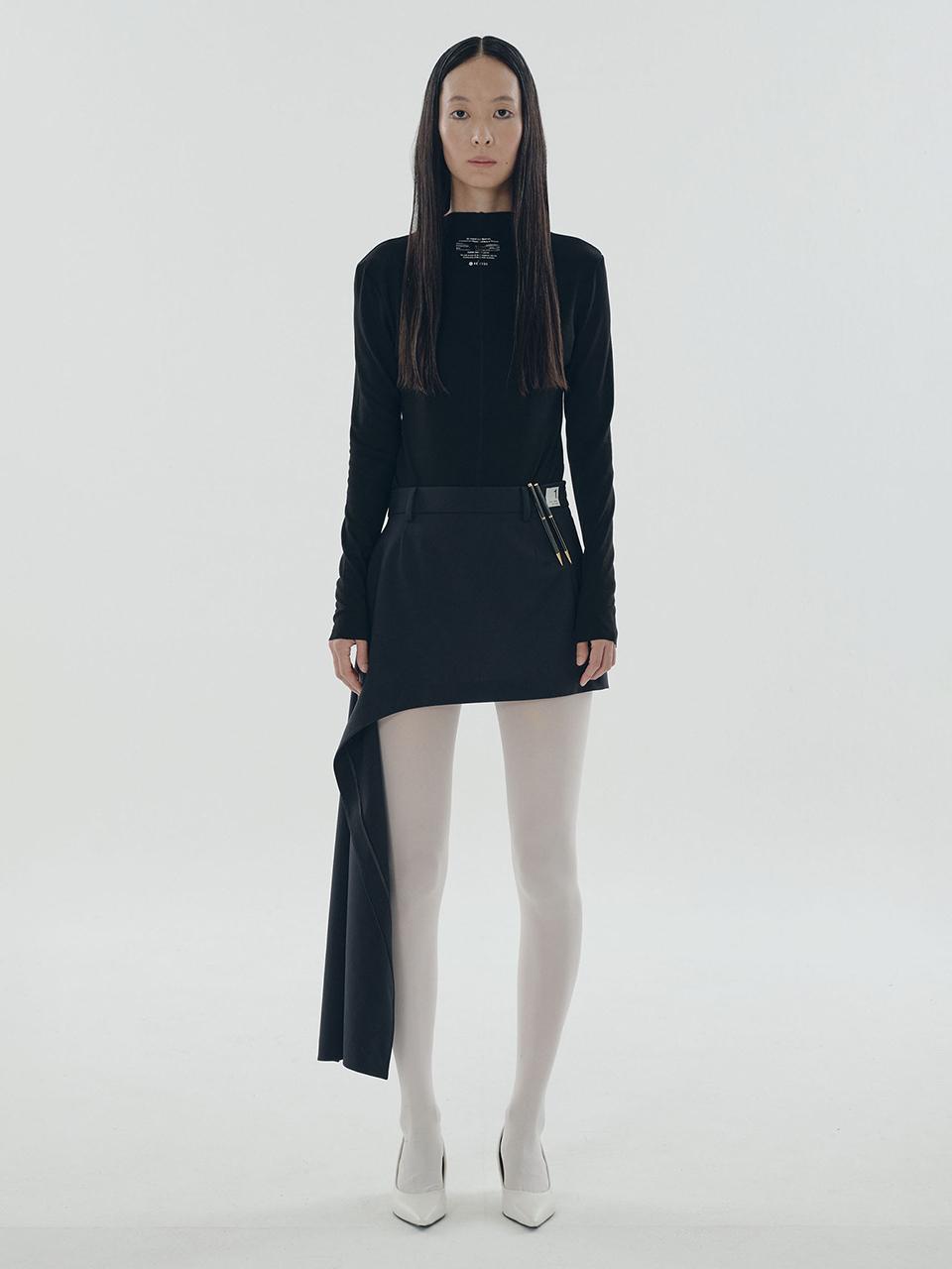 RE;CODE Asymmetric Draped Short Layered Pants (RQKAM25548NYX)