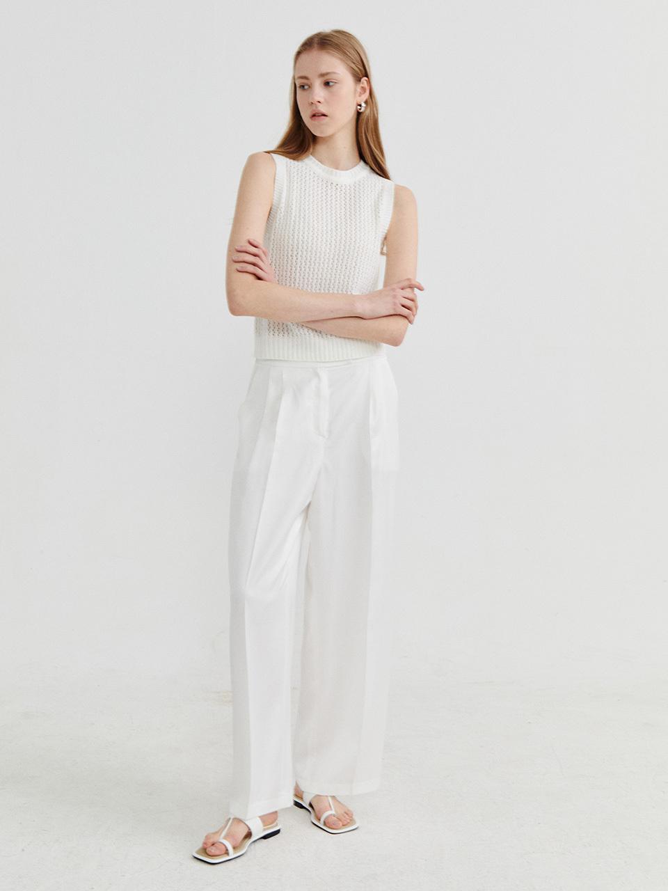 Recur,ecur Muse wide slacks White
