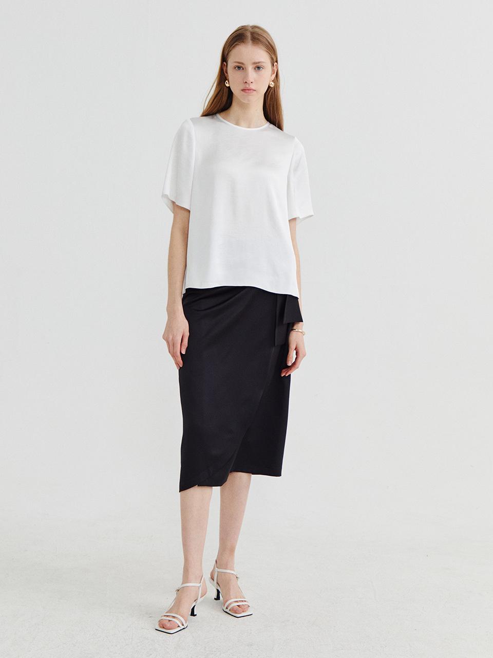 Recur,ecur Soft satin blouse White