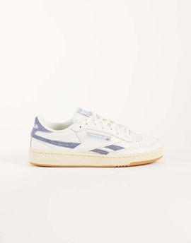 Reebok Reebok Club C 85 Vintage sneakers in white with pink bow lace