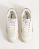 Reebok Reebok Club C 85 Vintage sneakers in white with pink bow lace - 3
