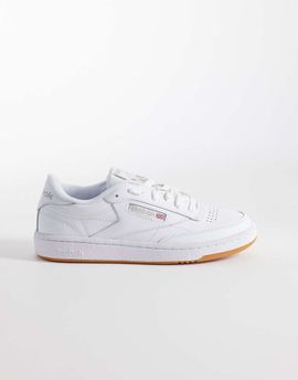 Reebok Reebok Club C 85 womens sneakers in white with gum sole
