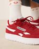 Reebok Reebok Club C Double Revenge sneakers in burgundy and white-Red - 4