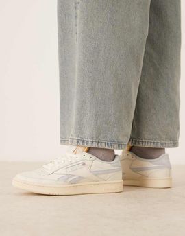 Reebok Reebok Club C Revenge Vintage sneakers in off white