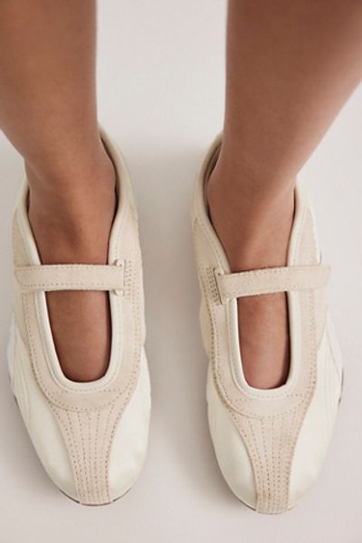 Reebok Reebok Ultra Lo Mary Jane Sneakers