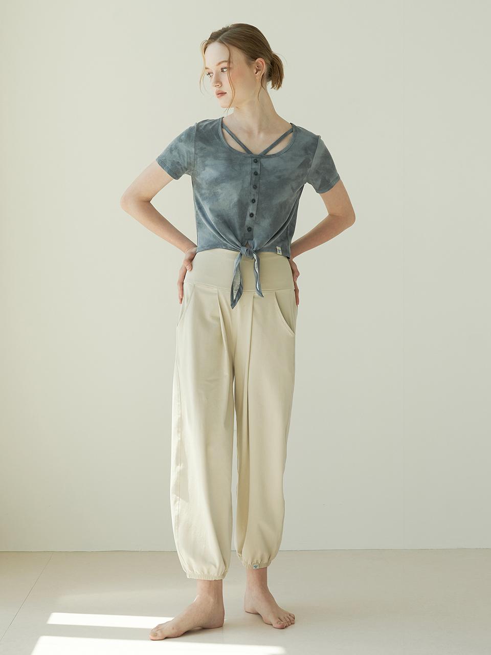 REINAMORA Poorna One-Tuck Yoga Pants _Guilford Green