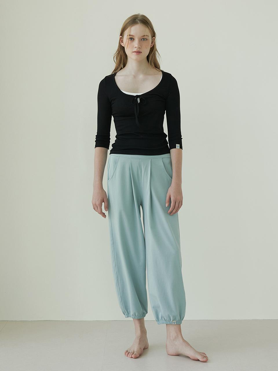 REINAMORA Poorna One-Tuck Yoga Pants_ Pastel Blue