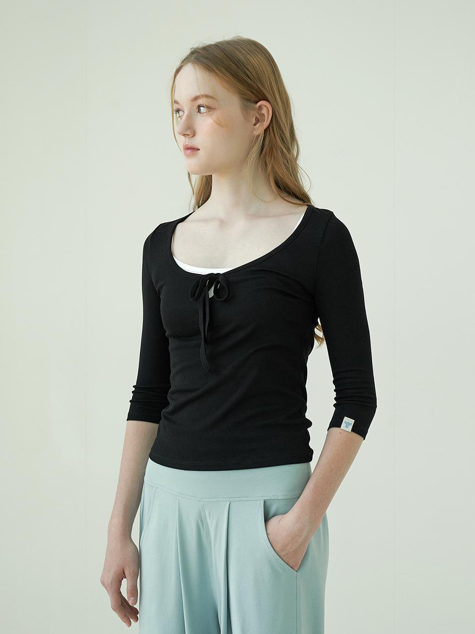 REINAMORA shell string U-neck 7 sleeve T-shirt_black
