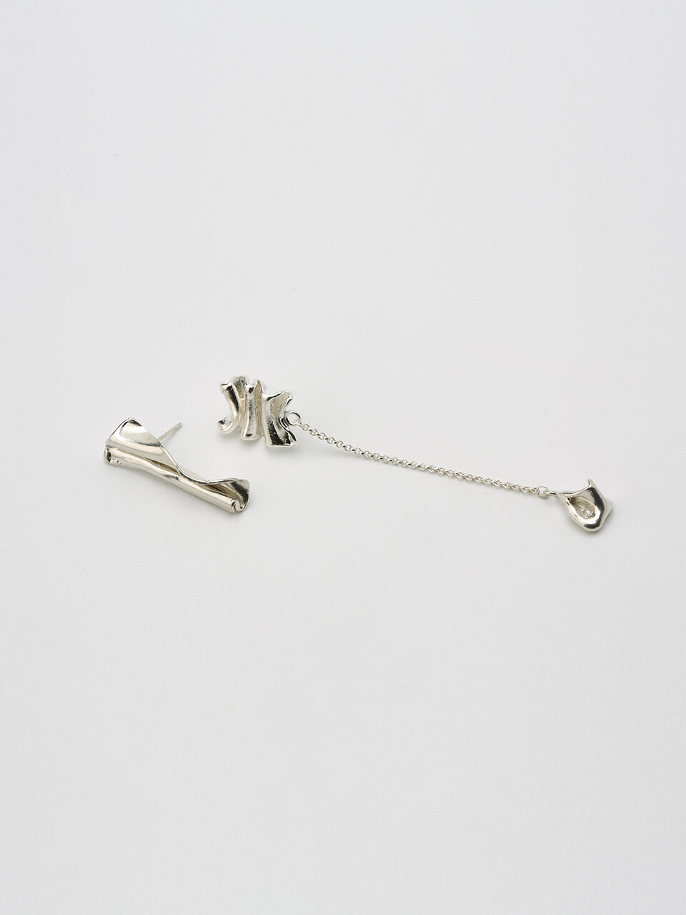 REINDEER Zero Earrings 05