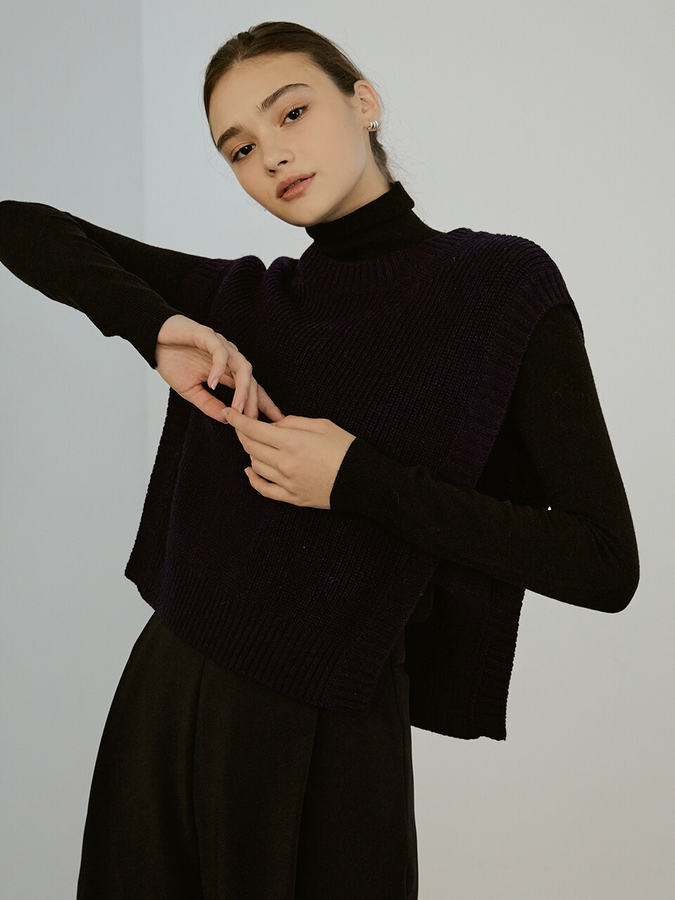 RE_L Cropped Wool Knit Vest_Navy