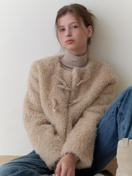 RE_L Floofy fur jacket (beige)
