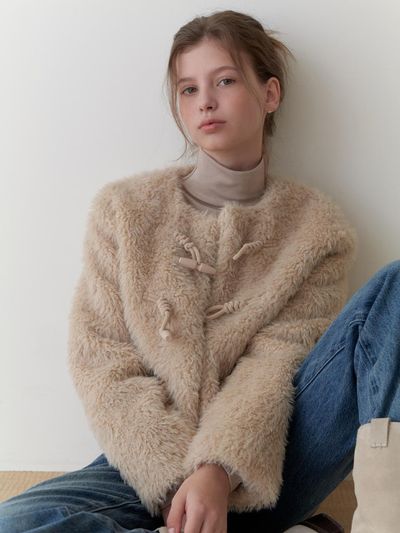 RE_L Floofy fur jacket (beige)
