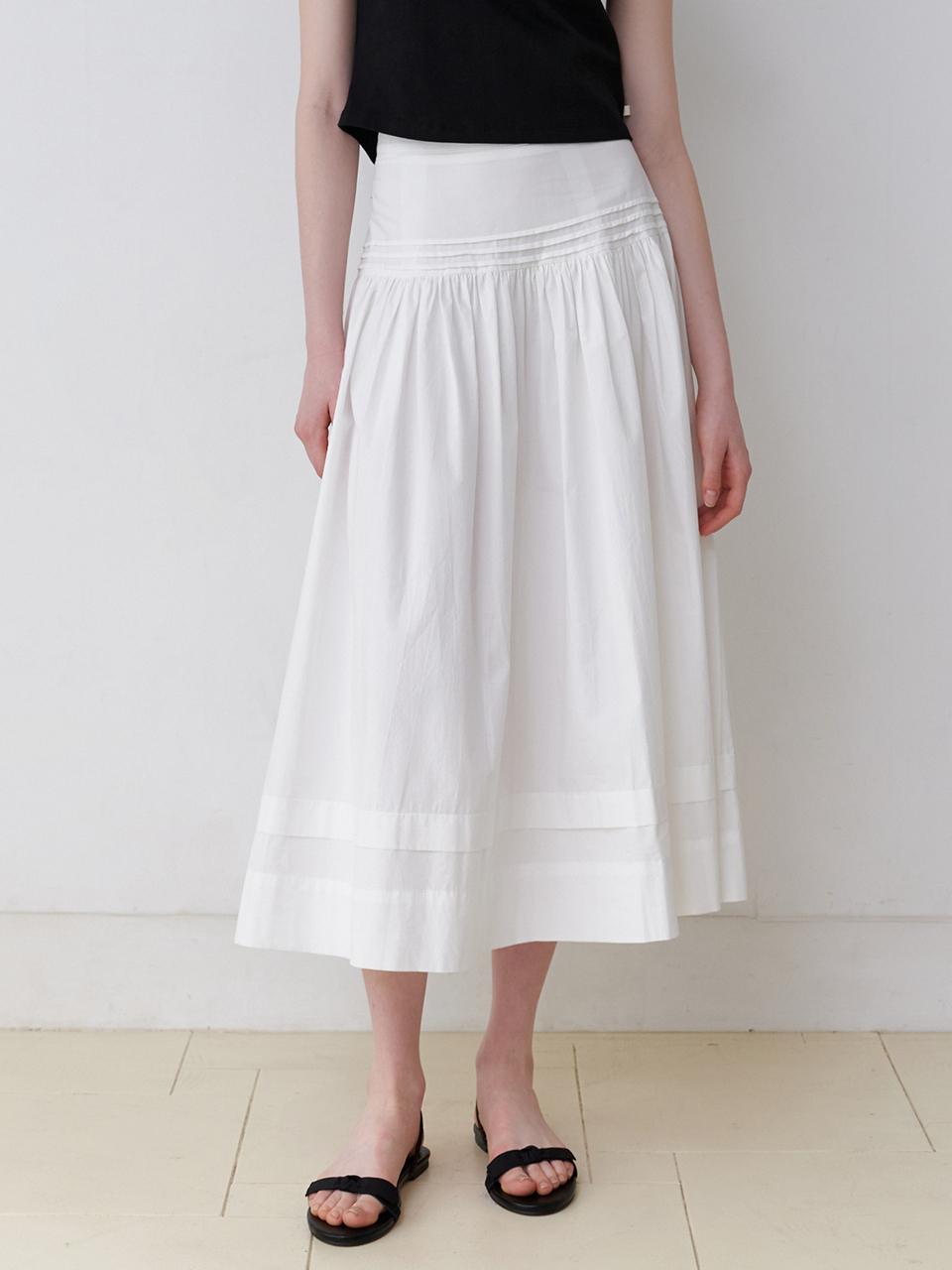 RE_L Powder Pintuck Skirt - White