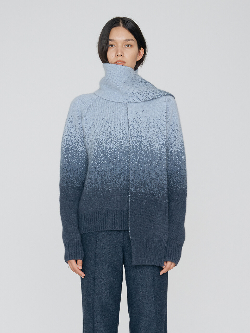 REMPLACEMENT Gradation Jacquard Muffler Indigo Denim