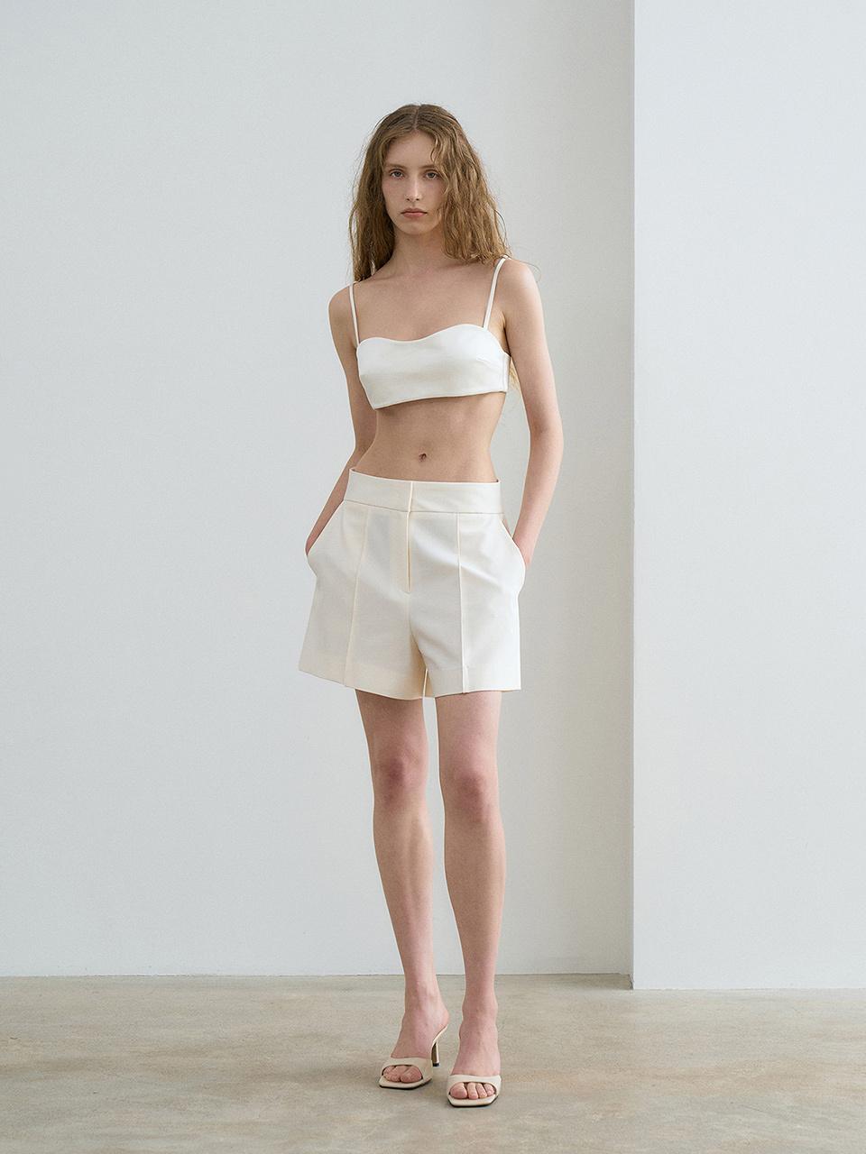 RENEJ Classic Pintuck Half Pants