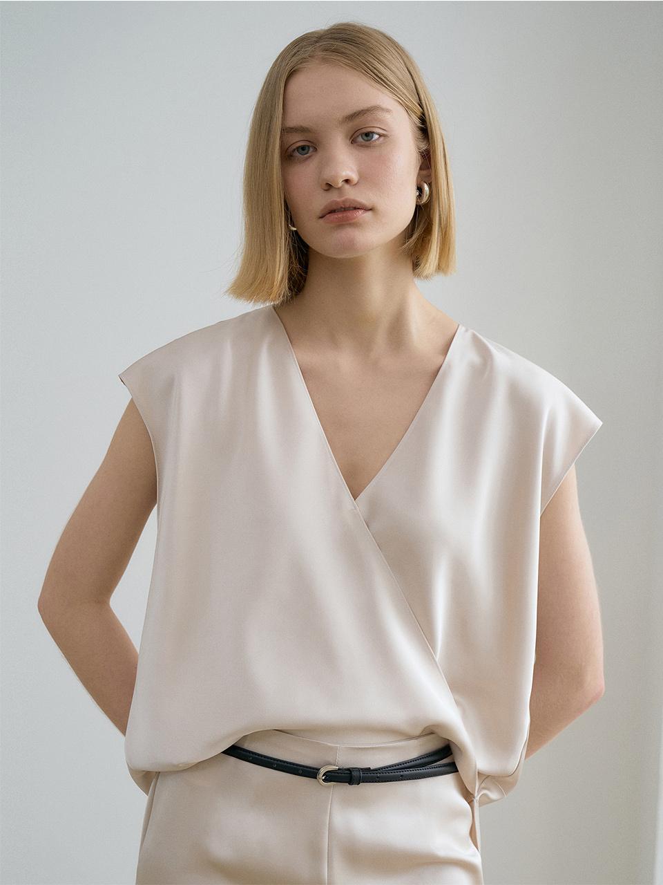 RENEJ Cross Wide Blouse