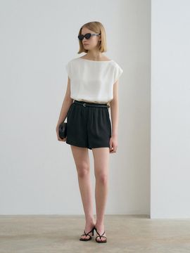 RENEJ Slit Banding Shorts