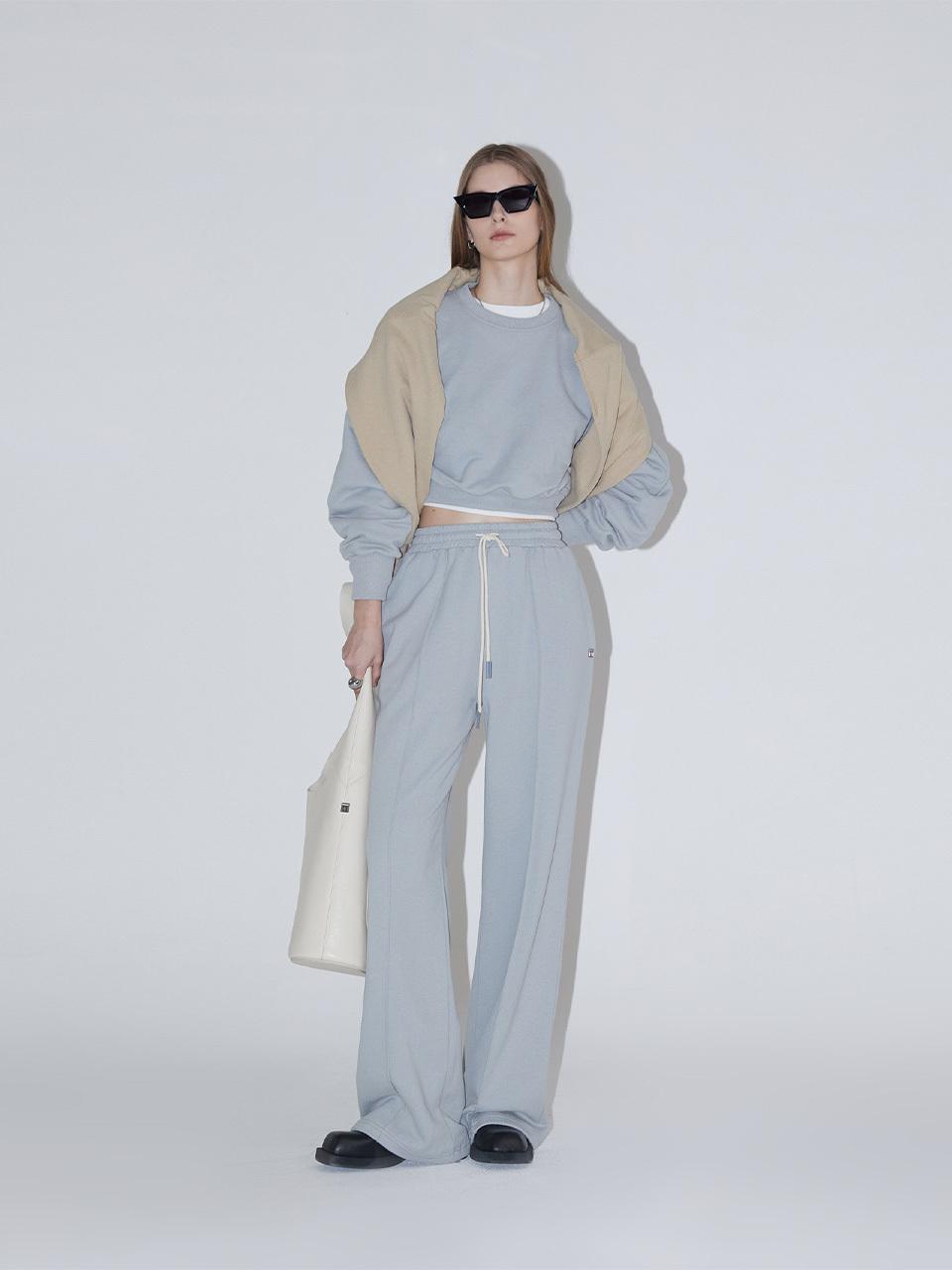 RENEJ Stay Crop Sweatshirt