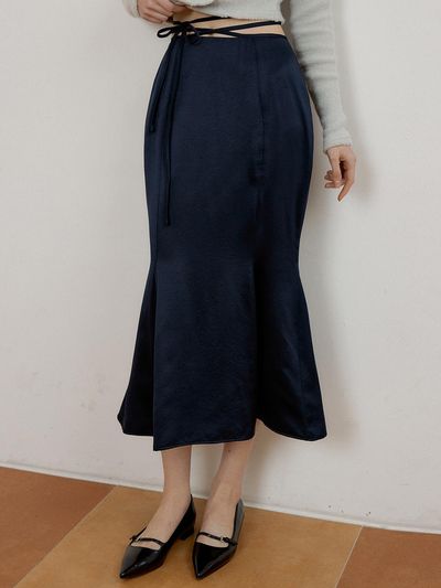 REORG At Ribbon Waist Satin Flared Skirt Navy