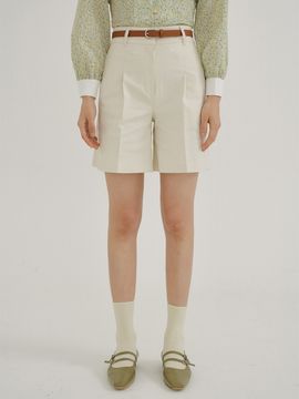 REORG KACK Pintuck Shorts (Cream)